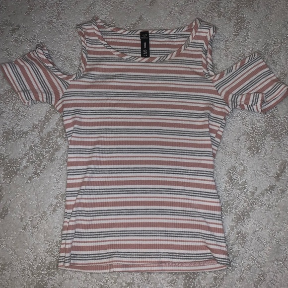 Striped Crop Top - Picture 1 of 3